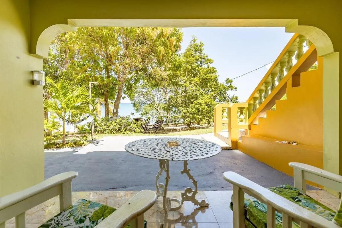 Rockside Villa - Oceanfront Paradise With Stunning Views Treasure Beach