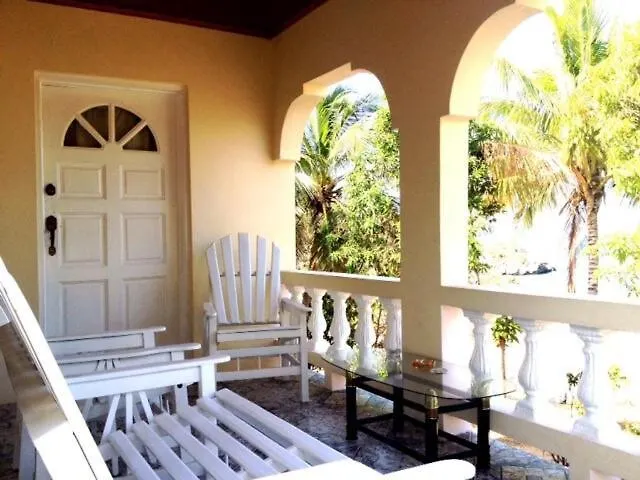 Nyaraló Rockside Villa - Oceanfront Paradise With Stunning Views Treasure Beach Jamaica