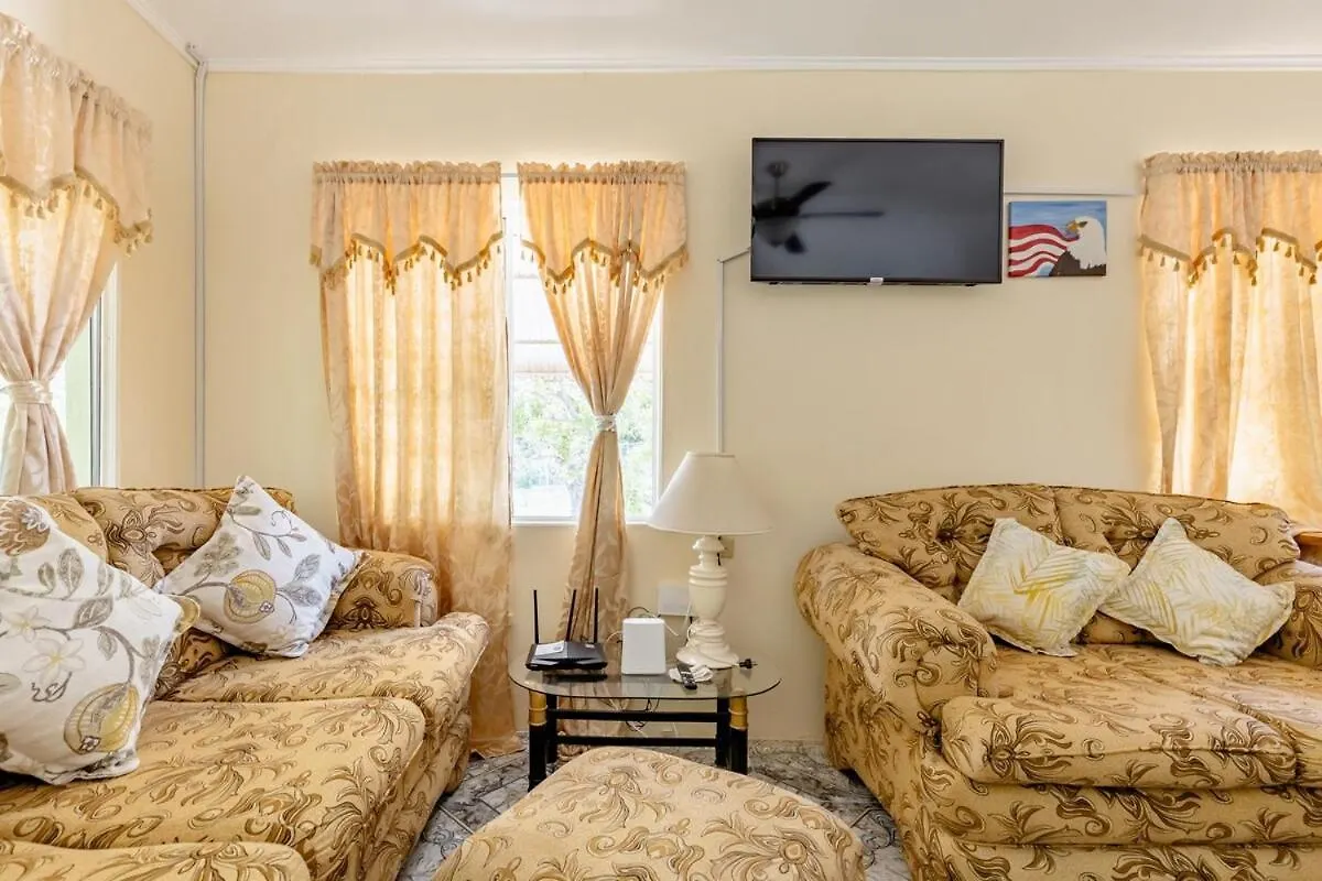 Rockside Villa - Oceanfront Paradise With Stunning Views Treasure Beach