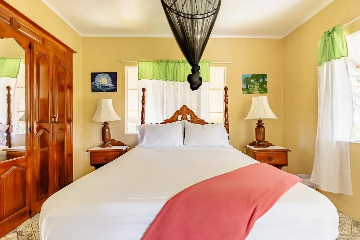 Nyaraló Rockside Villa - Oceanfront Paradise With Stunning Views Treasure Beach Jamaica
