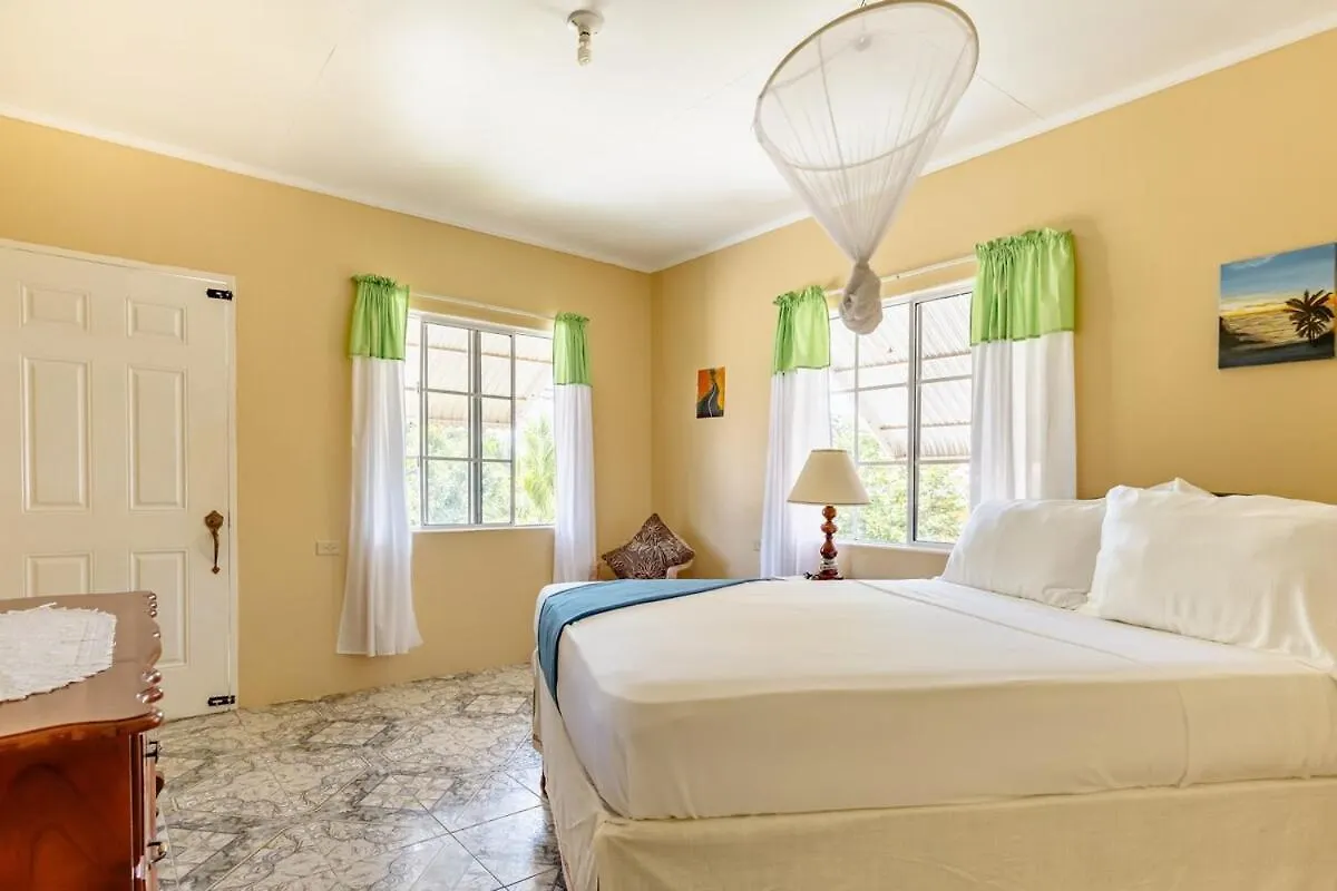 Nyaraló Rockside Villa - Oceanfront Paradise With Stunning Views Treasure Beach